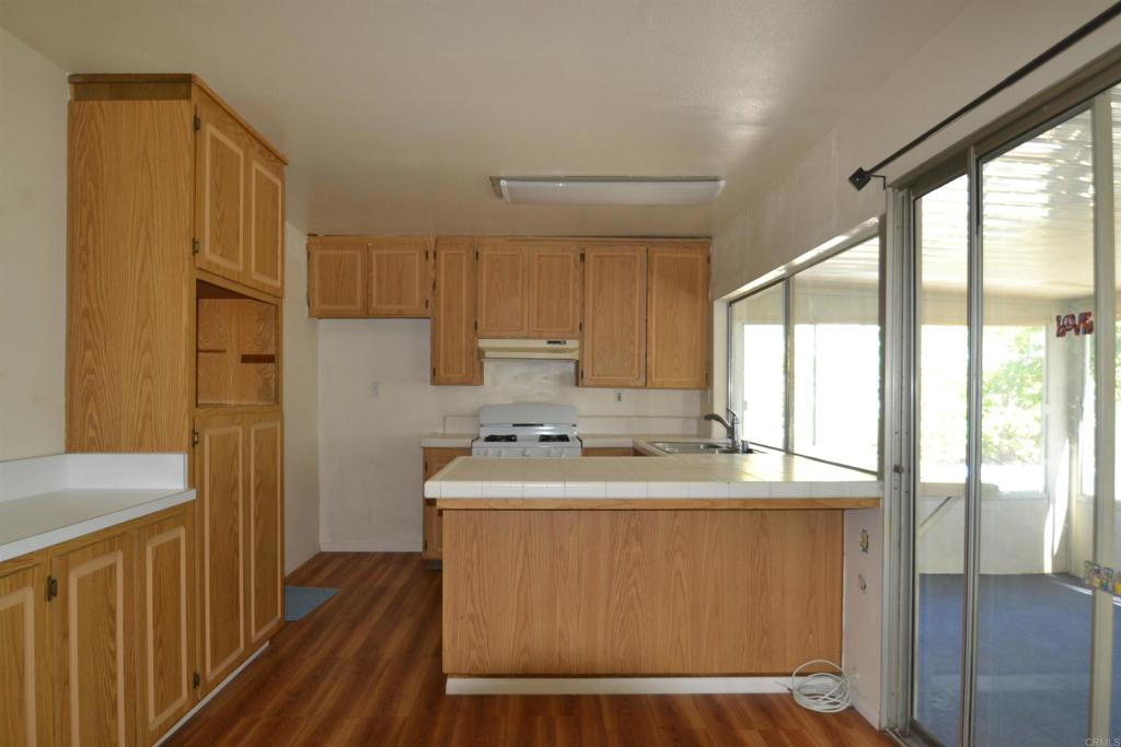 10343 Woodwayne Drive, Santee, CA 92071 10343 Woodwayne Drive, Santee, CA 92071