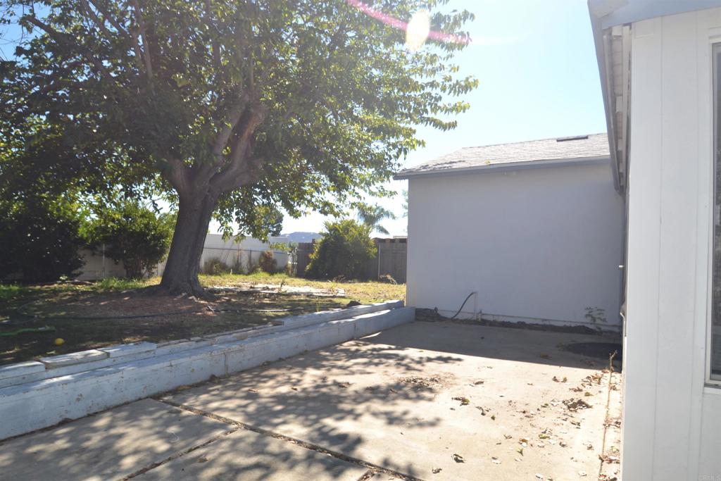 10343 Woodwayne Drive, Santee, CA 92071 10343 Woodwayne Drive, Santee, CA 92071