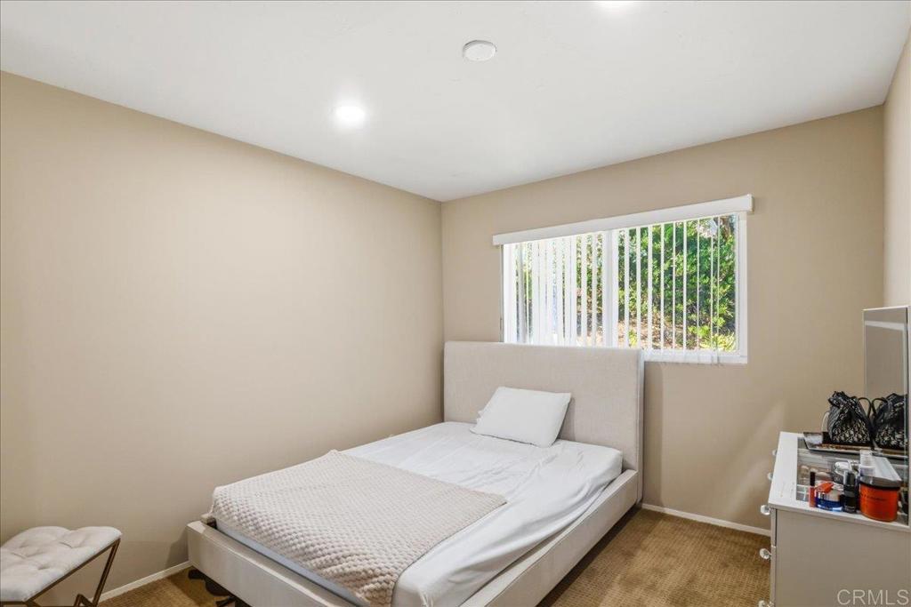 1695 Arnheim CT, El Cajon, CA 92021