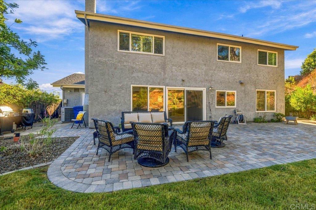 1695 Arnheim CT, El Cajon, CA 92021