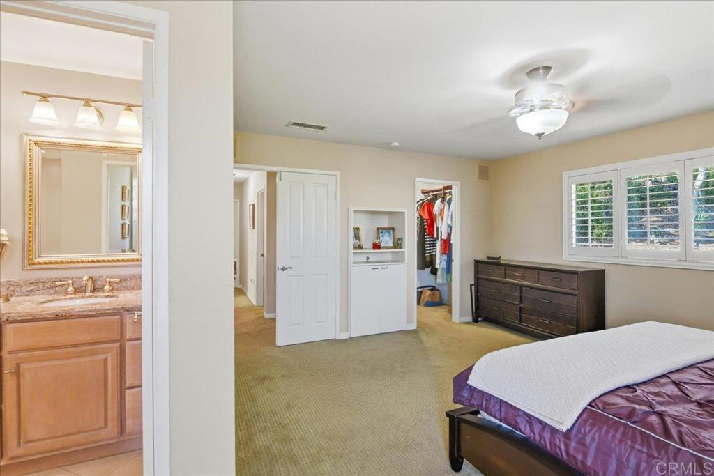 1695 Arnheim CT, El Cajon, CA 92021
