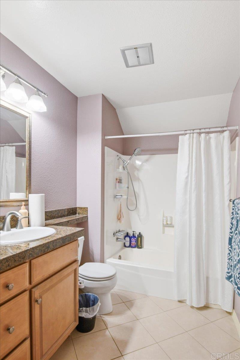 1695 Arnheim CT, El Cajon, CA 92021