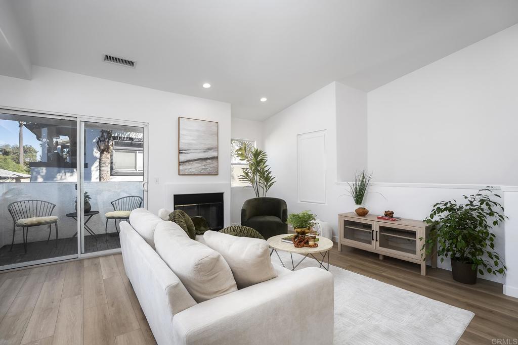 4360 Illinois Street, San Diego, CA 92104 4360 Illinois Street, San Diego, CA 92104