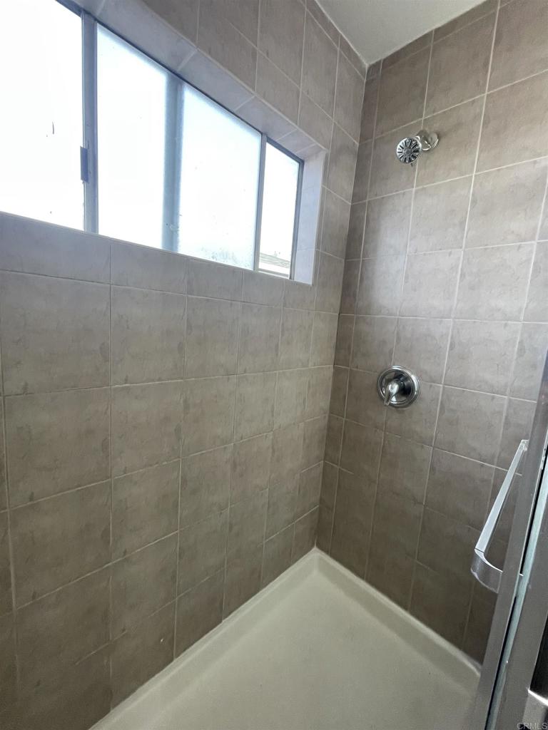 331 E 5th Street, National City, CA 91950 331 E 5th Street, National City, CA 91950
