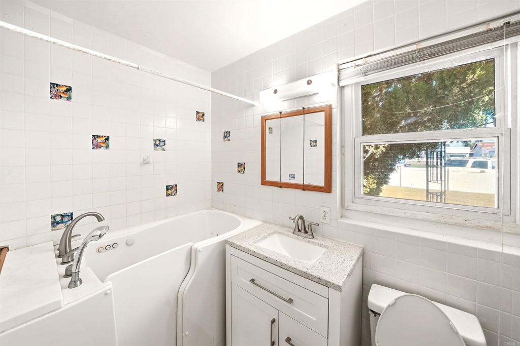 528 Carlsbad Street, Spring Valley, CA 91977