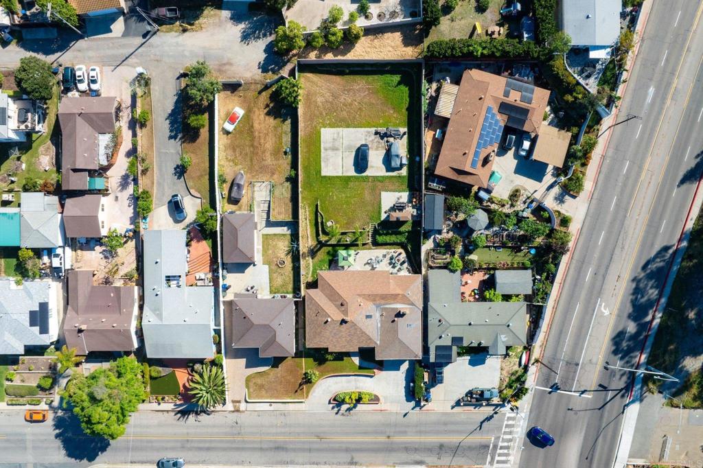 881 First Avenue, Chula Vista, CA 91911