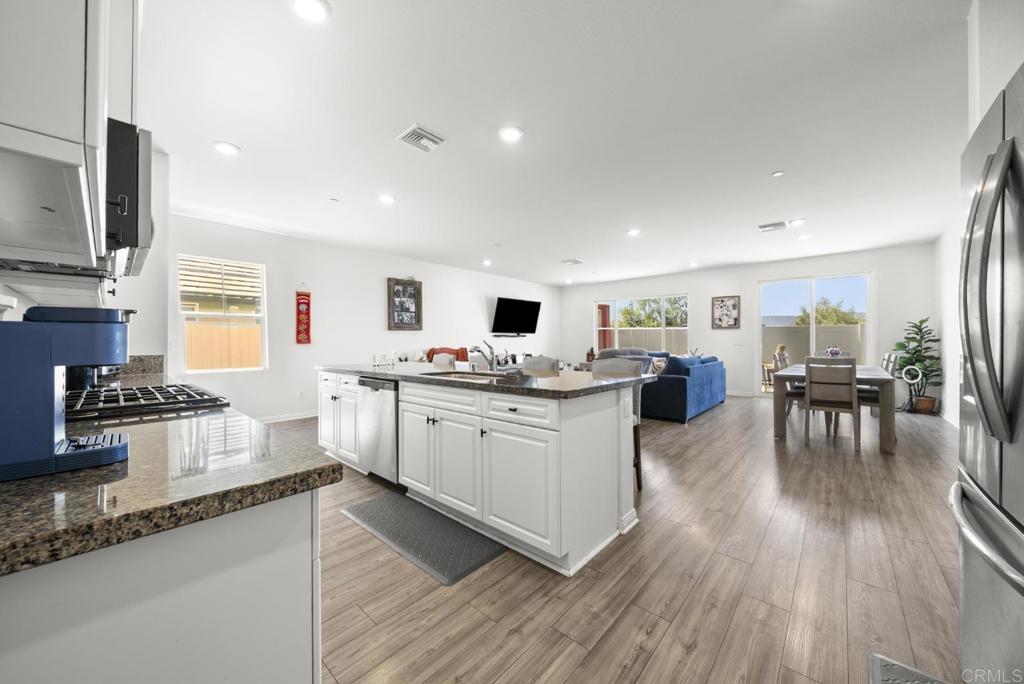 41303 Wizard Court, Lake Elsinore, CA 92532