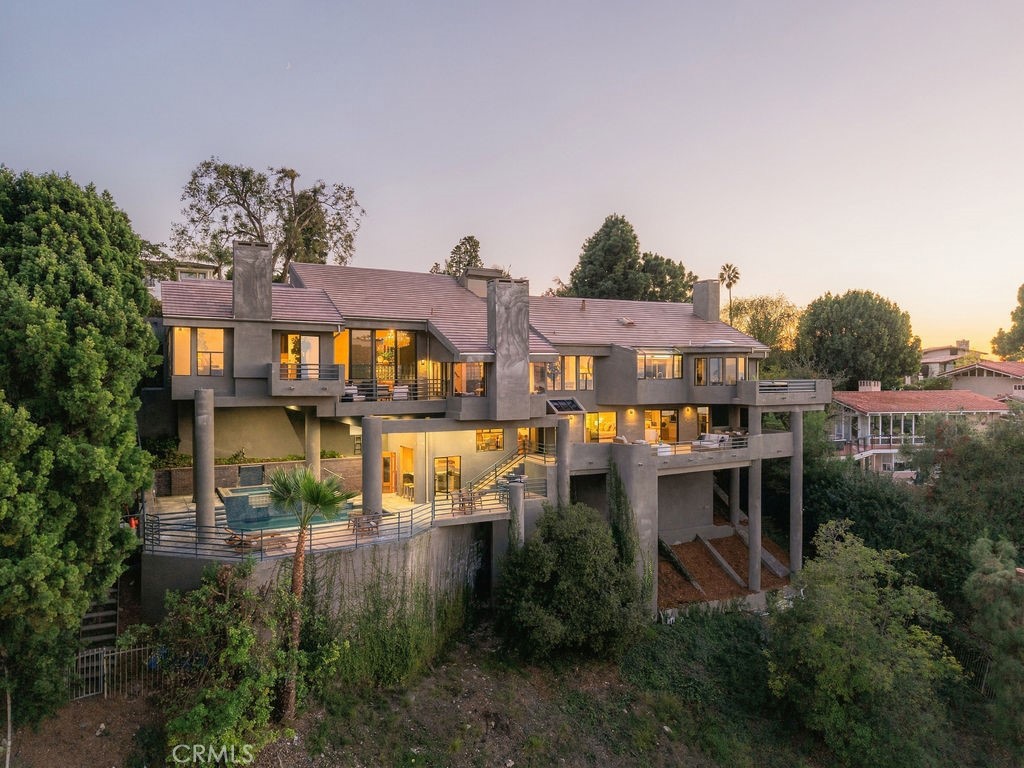 1905 Via Coronel, Palos Verdes Estates, CA 90274