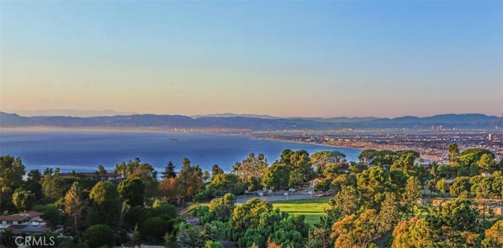 1905 Via Coronel, Palos Verdes Estates, CA 90274
