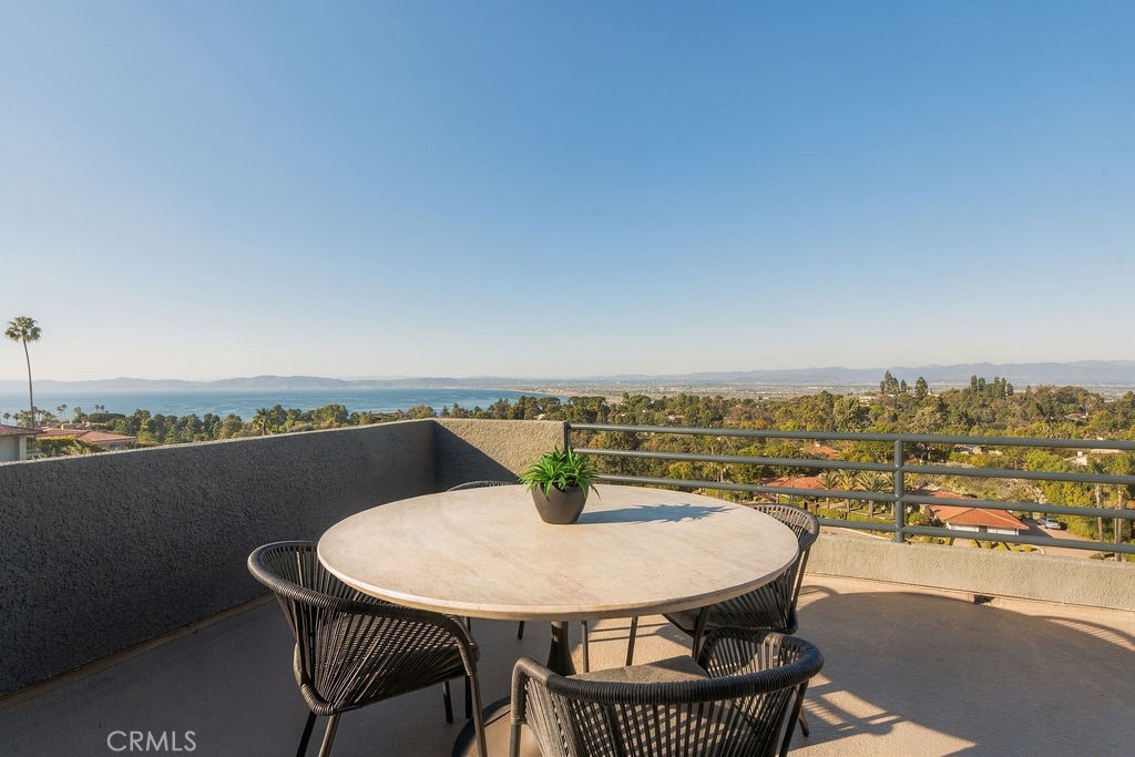 1905 Via Coronel, Palos Verdes Estates, CA 90274