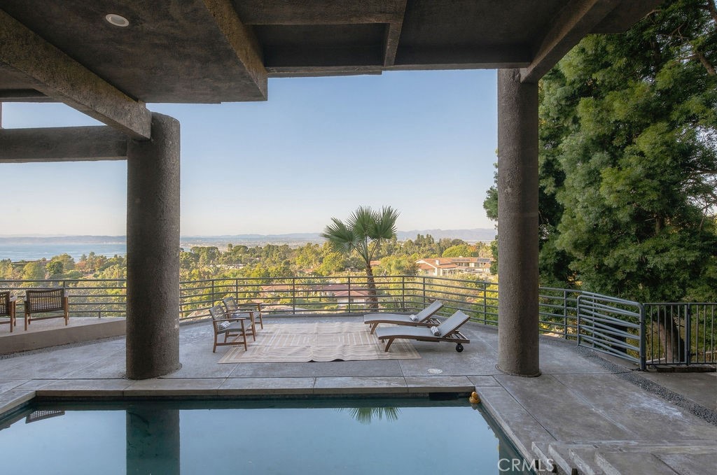 1905 Via Coronel, Palos Verdes Estates, CA 90274