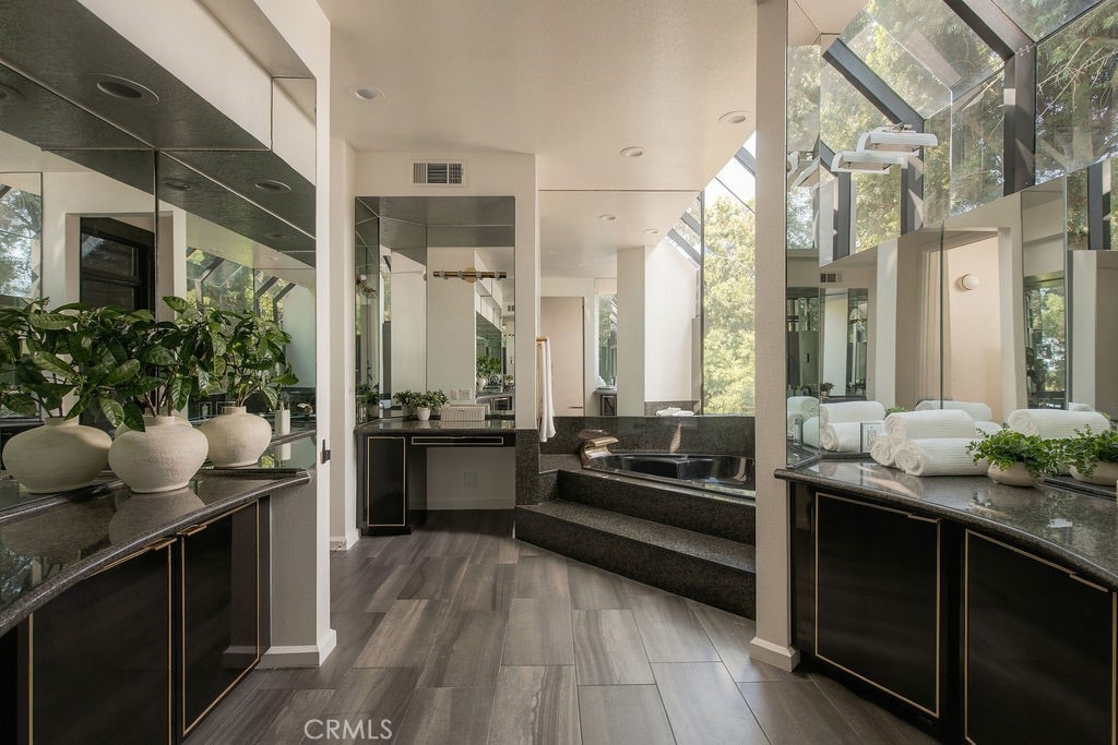 1905 Via Coronel, Palos Verdes Estates, CA 90274