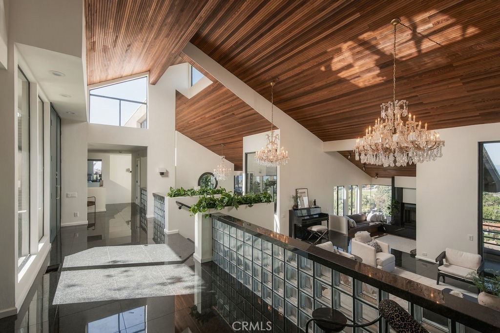 1905 Via Coronel, Palos Verdes Estates, CA 90274