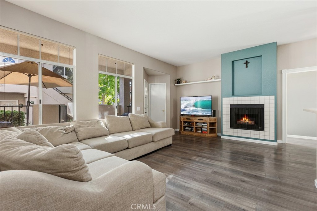109 Cinnamon Teal, Aliso Viejo, CA 92656 109 Cinnamon Teal, Aliso Viejo, CA 92656