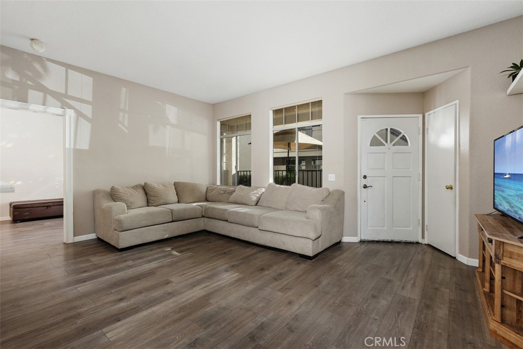 109 Cinnamon Teal, Aliso Viejo, CA 92656 109 Cinnamon Teal, Aliso Viejo, CA 92656