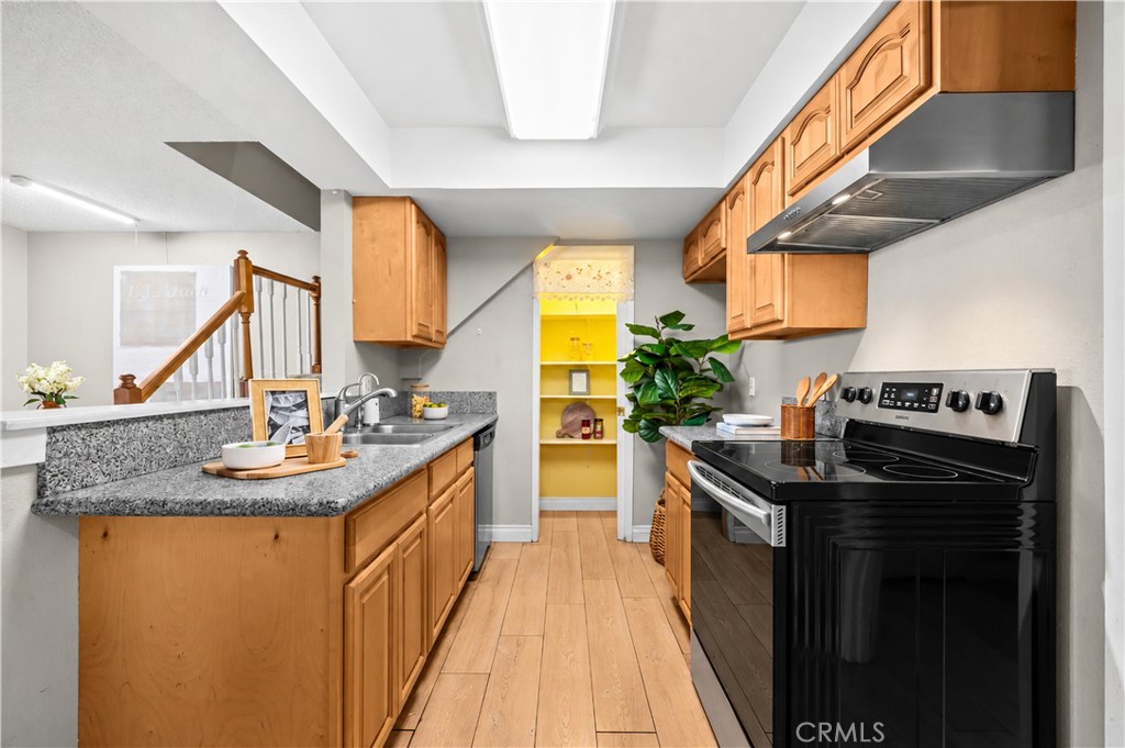 7650 College Drive, Stanton, CA 90680
