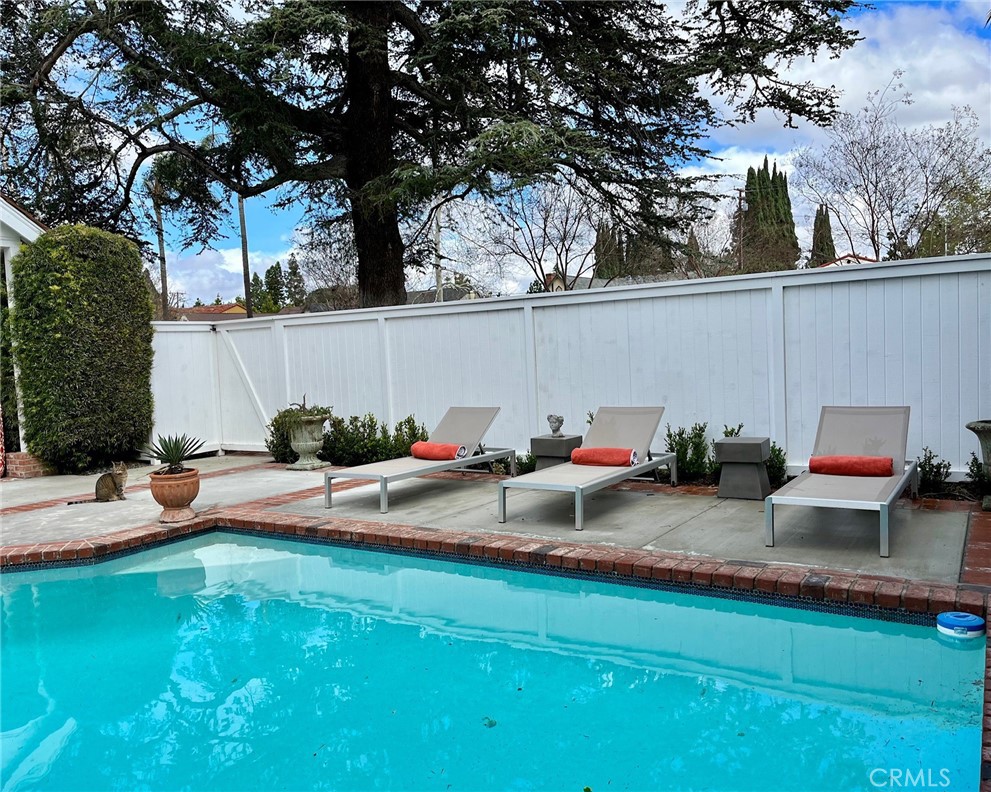 2110 N Ross, Santa Ana, CA 92706