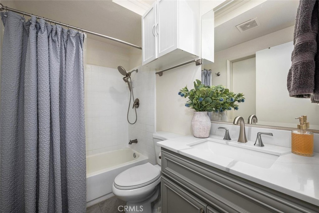 11389 Nayshon Court, Cypress, CA 90630