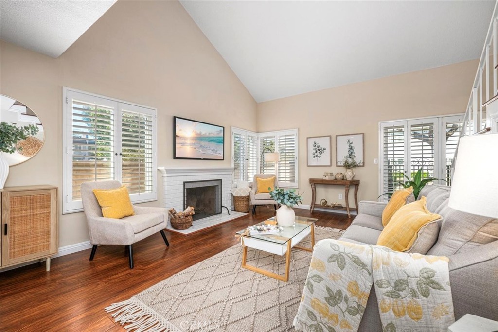 11389 Nayshon Court, Cypress, CA 90630