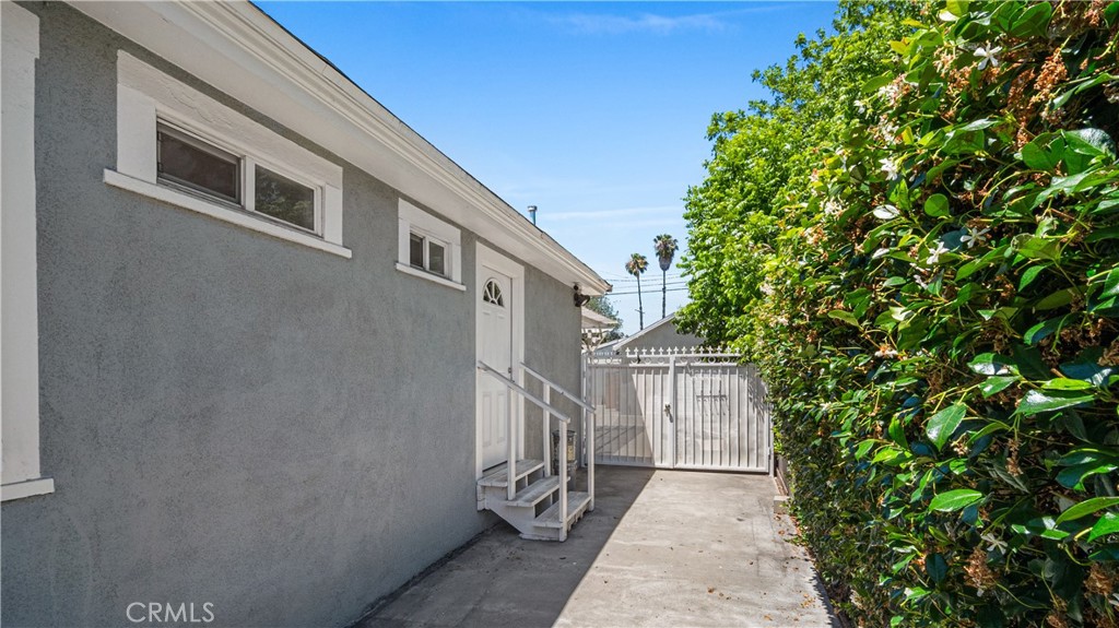 1849 W 38th Street, Los Angeles, CA 90062