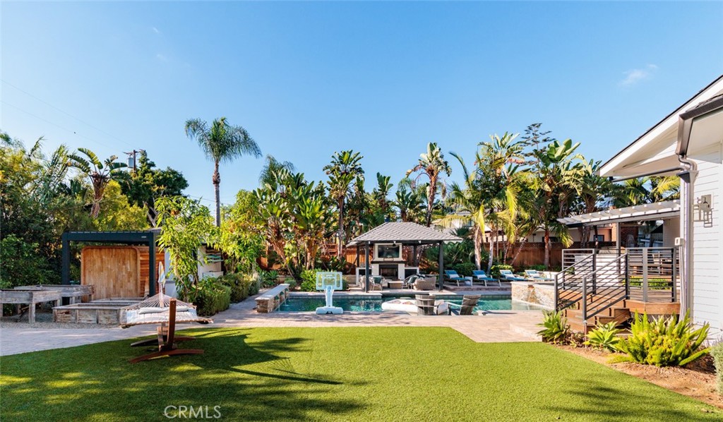 14041 Windsor Place, North Tustin, CA 92705