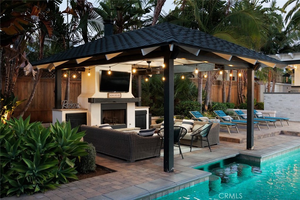 14041 Windsor Place, North Tustin, CA 92705