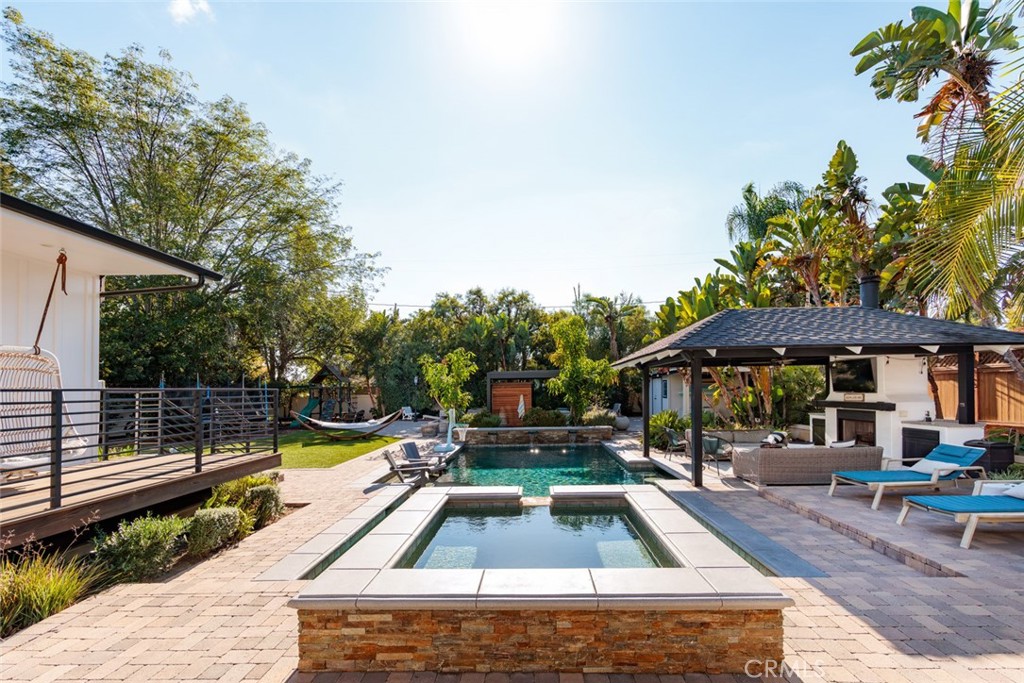 14041 Windsor Place, North Tustin, CA 92705