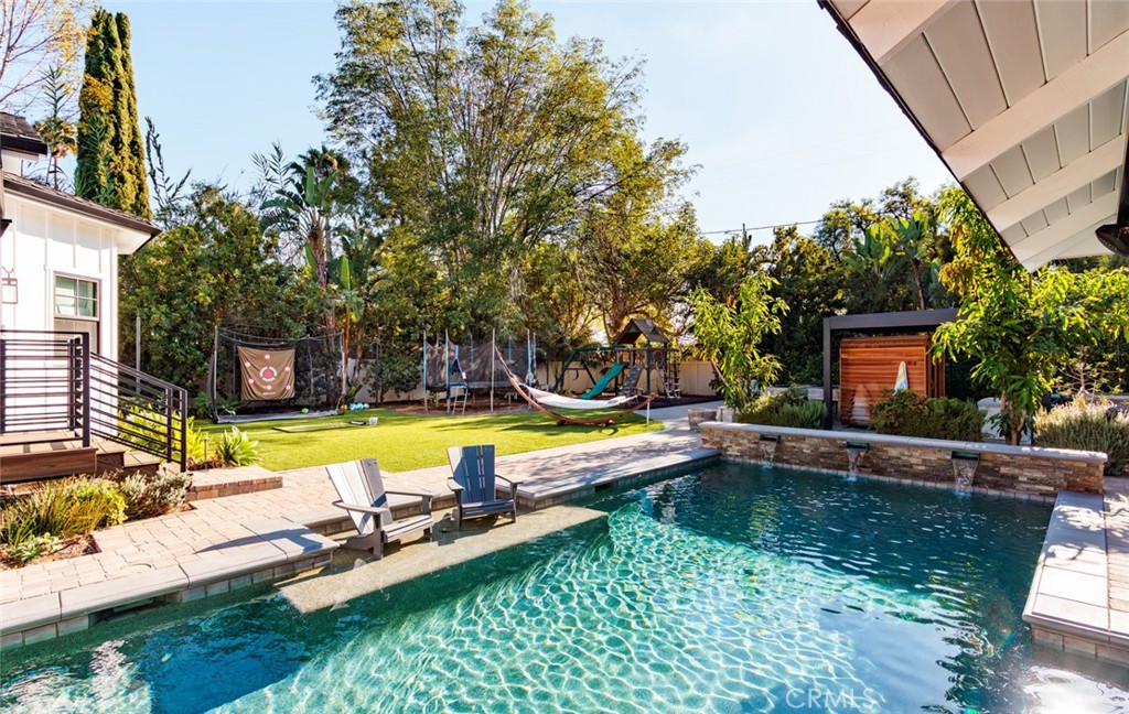 14041 Windsor Place, North Tustin, CA 92705