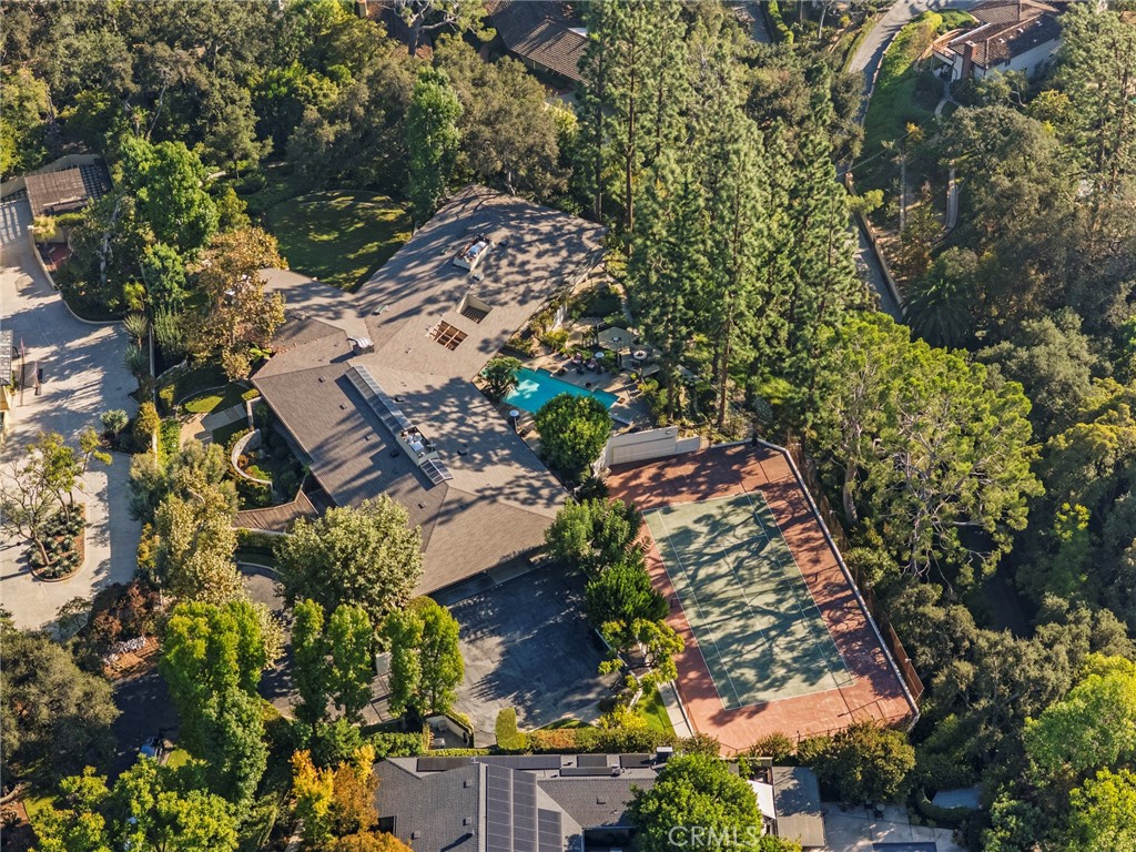 1458 Hillcrest, Pasadena, CA 91106
