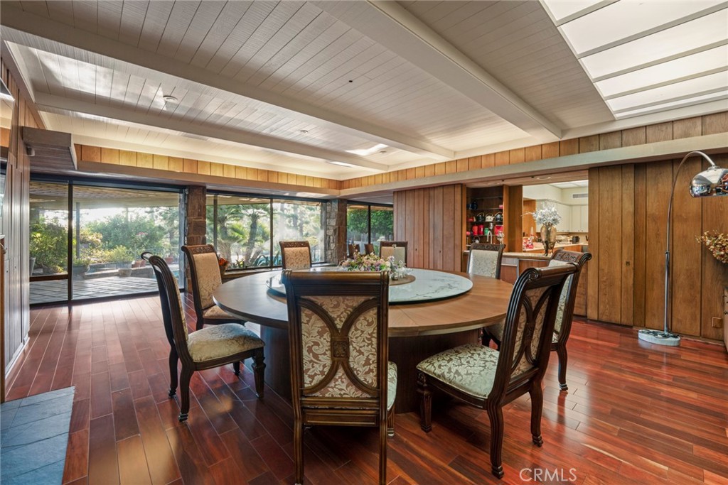 1458 Hillcrest, Pasadena, CA 91106