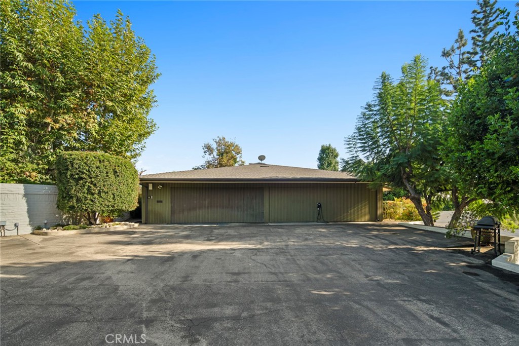 1458 Hillcrest, Pasadena, CA 91106