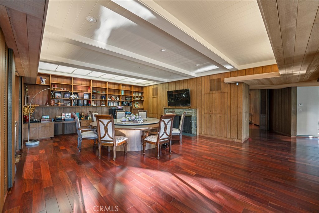 1458 Hillcrest, Pasadena, CA 91106