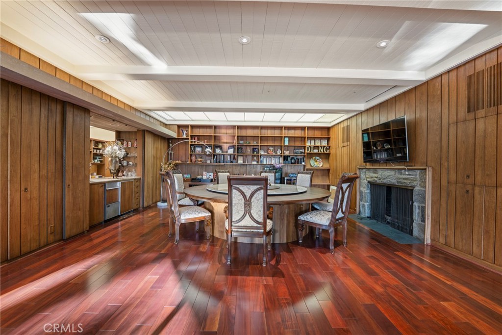 1458 Hillcrest, Pasadena, CA 91106