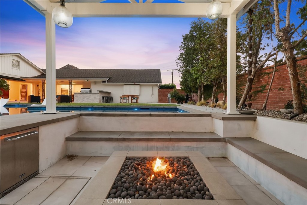 4455 California Avenue, Long Beach, CA 90807