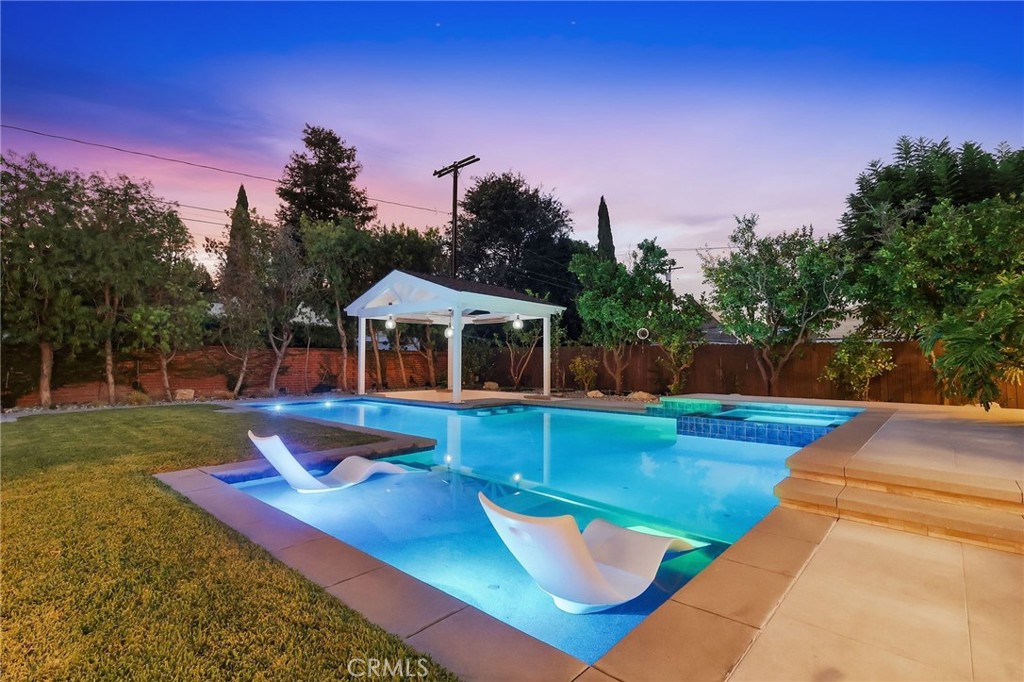 4455 California Avenue, Long Beach, CA 90807