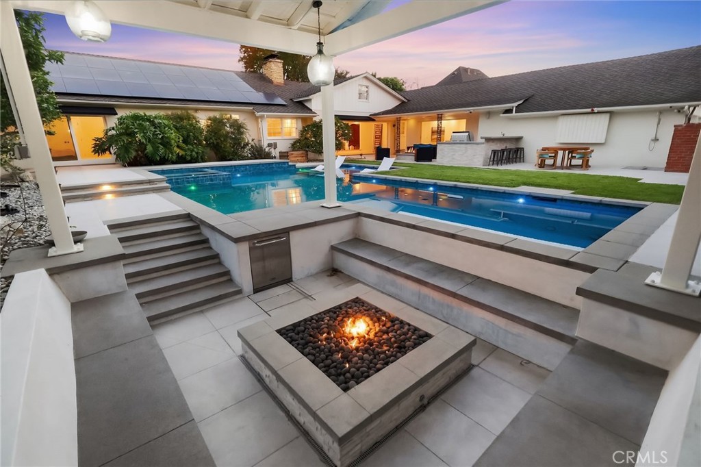 4455 California Avenue, Long Beach, CA 90807