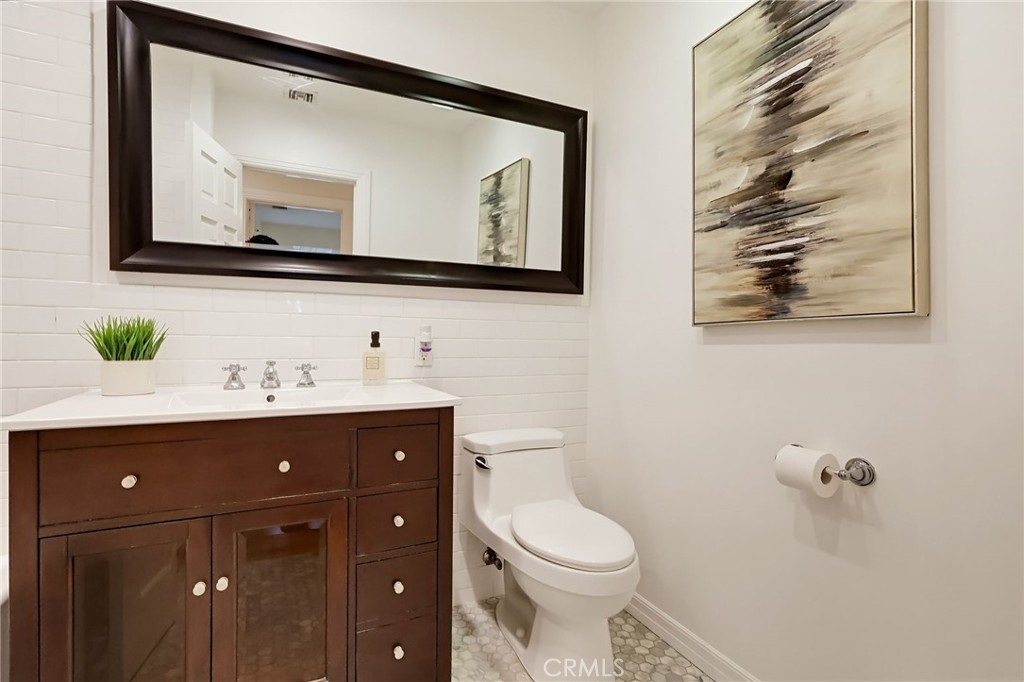 4455 California Avenue, Long Beach, CA 90807