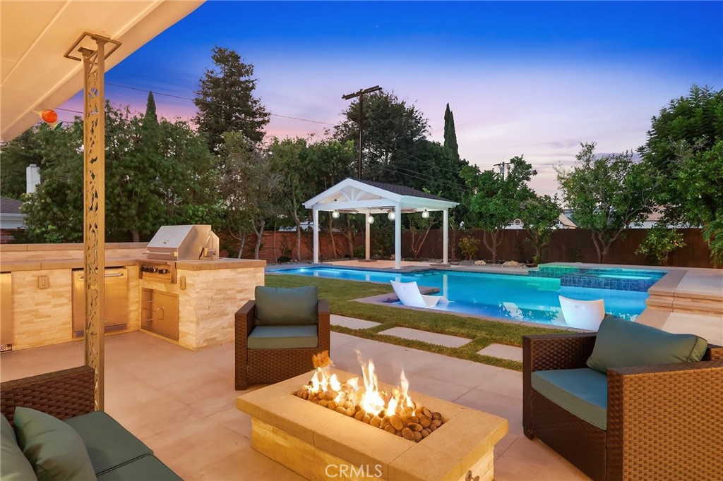 4455 California Avenue, Long Beach, CA 90807
