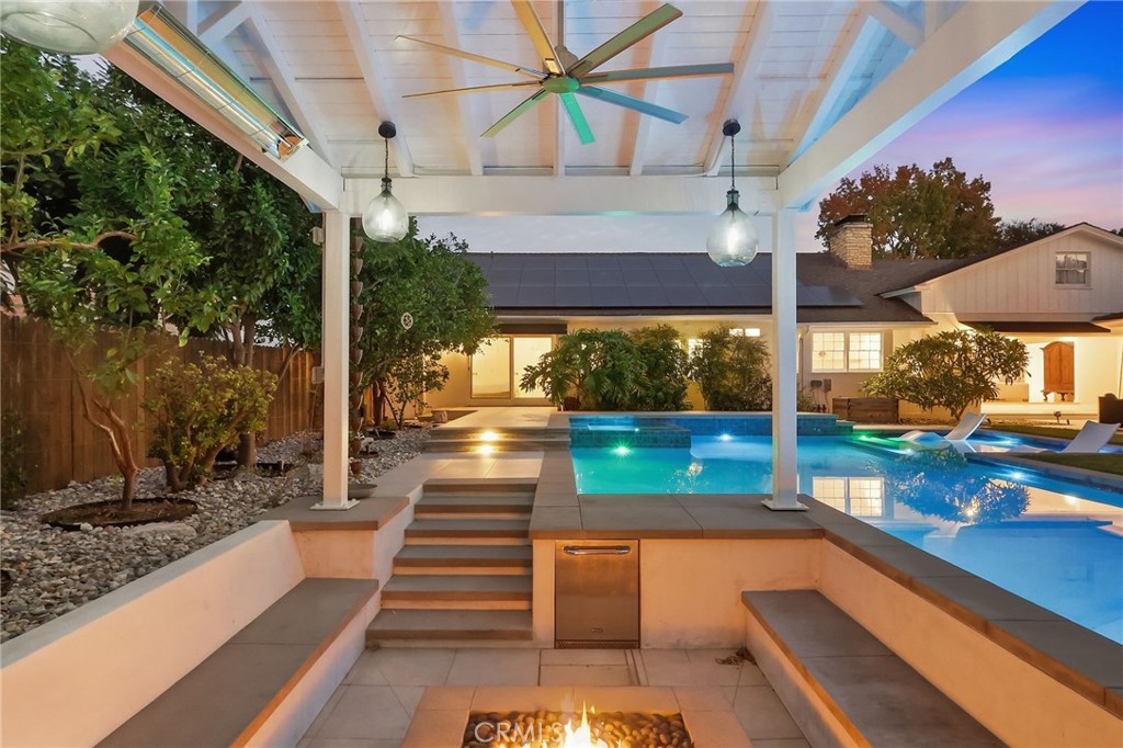 4455 California Avenue, Long Beach, CA 90807