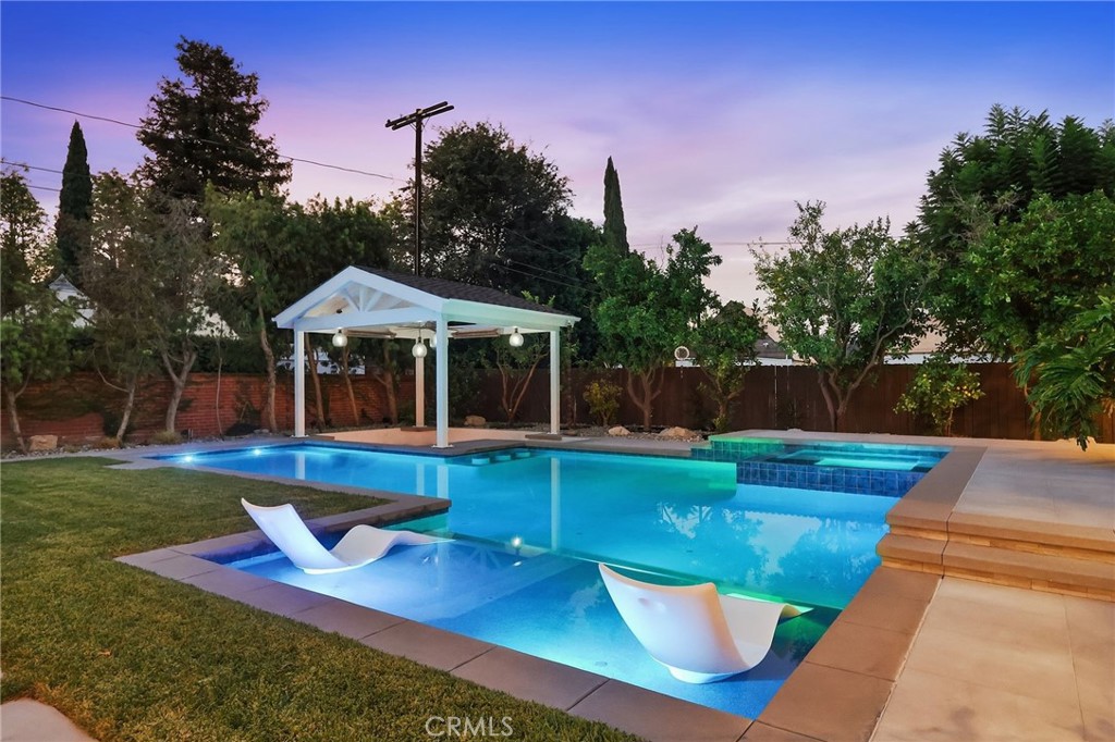 4455 California Avenue, Long Beach, CA 90807