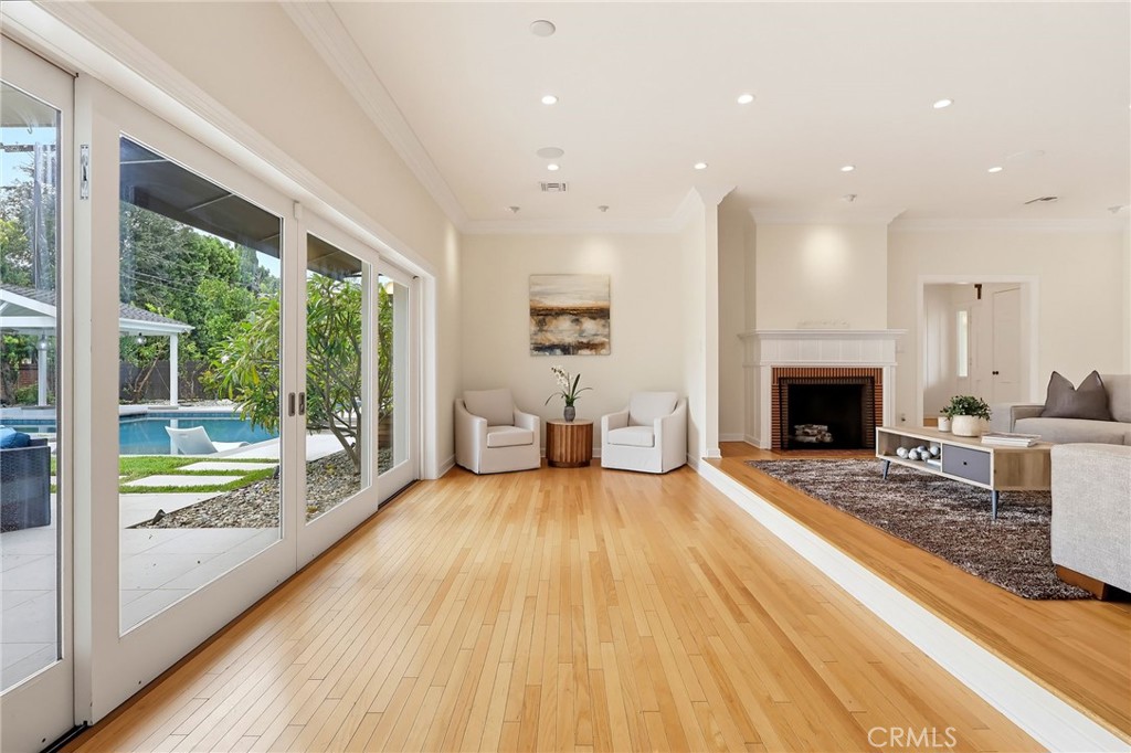 4455 California Avenue, Long Beach, CA 90807