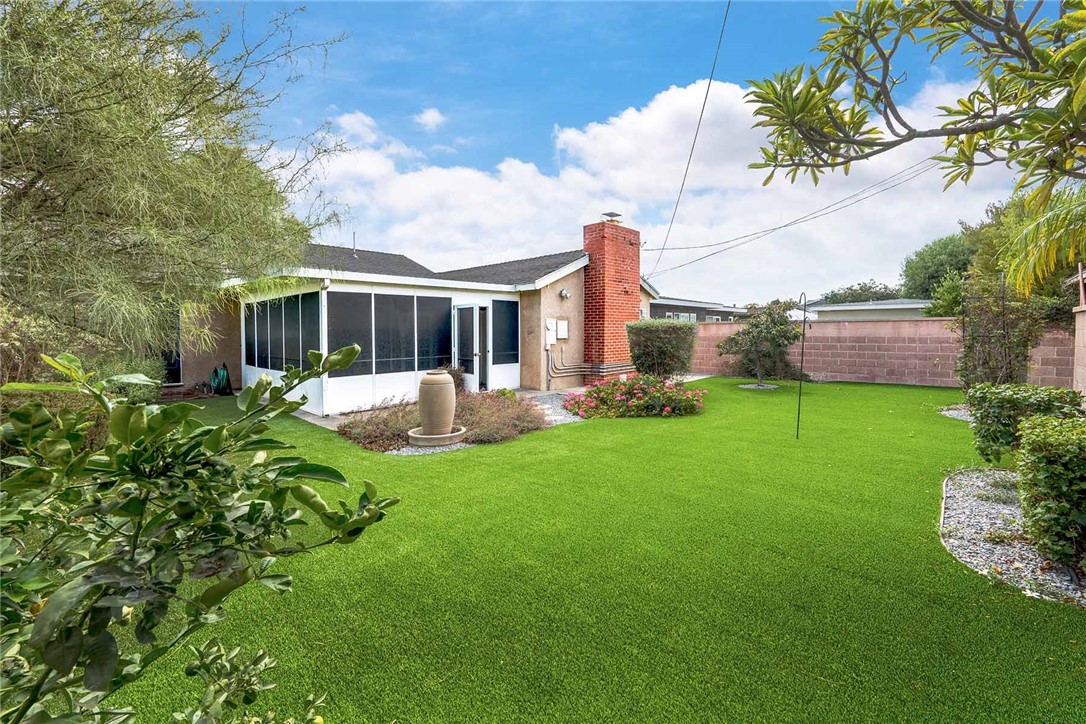 2245 Mcnab, Long Beach, CA 90815