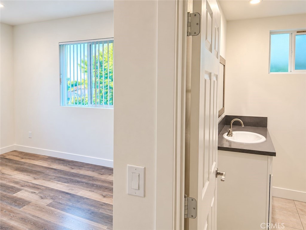 3996 La Salle Avenue, Los Angeles, CA 90062