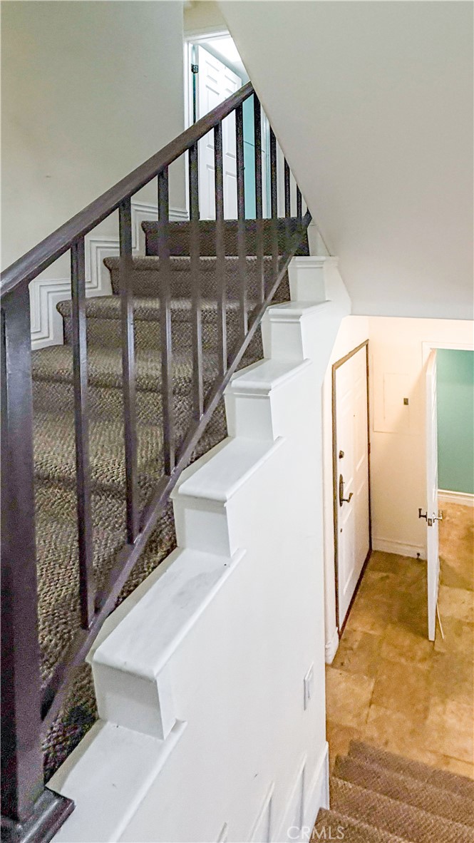 10623 Moorpark, North Hollywood, CA 91602