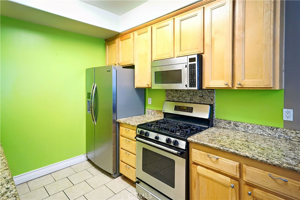 10623 Moorpark, North Hollywood, CA 91602