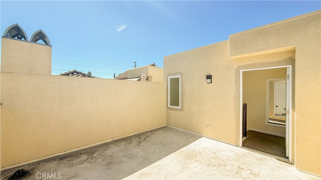 10623 Moorpark, North Hollywood, CA 91602