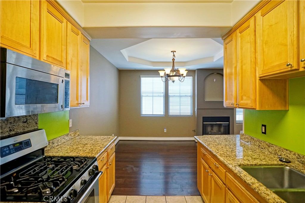 10623 Moorpark, North Hollywood, CA 91602