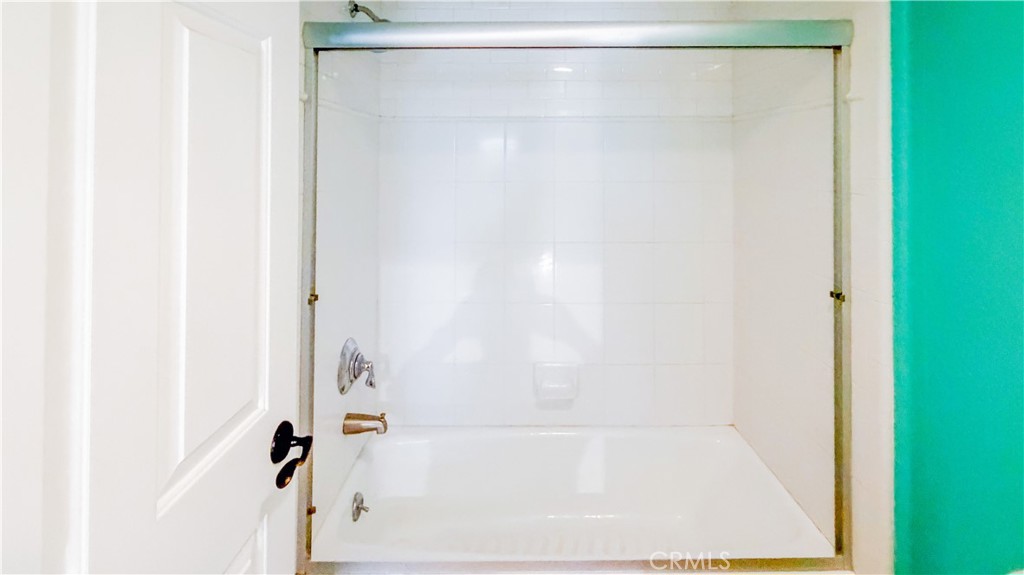 10623 Moorpark, North Hollywood, CA 91602