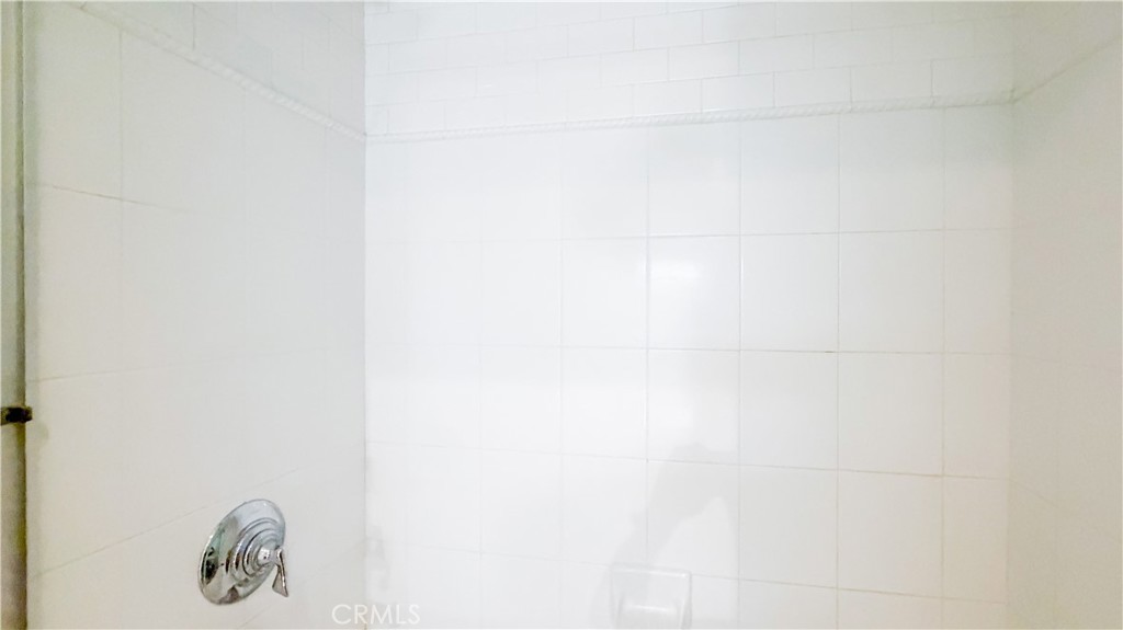 10623 Moorpark, North Hollywood, CA 91602
