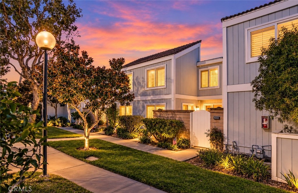 16125 Saint Croix Circle, Huntington Beach, CA 92649